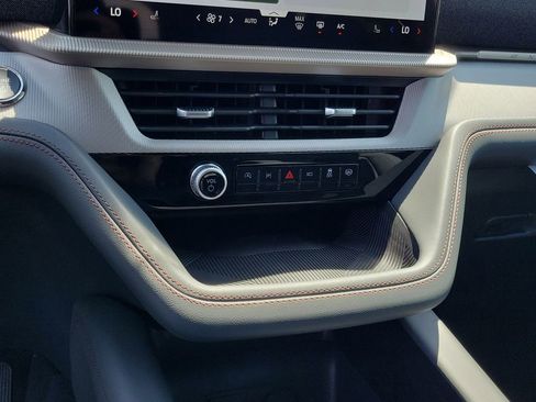 New 2026 Ford Explorer Active AWD/4WD image 28