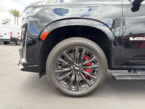 Used 2024 Cadillac Escalade V w/ LPO, ONYX Package AWD/4WD image 13