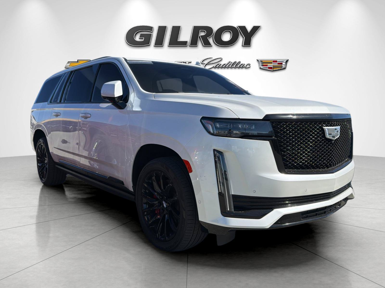 Used 2021 Cadillac Escalade ESV Sport Platinum w/ LPO, ONYX Package AWD/4WD image 2