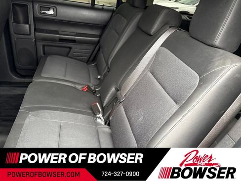 Used 2018 Ford Flex SE image 10
