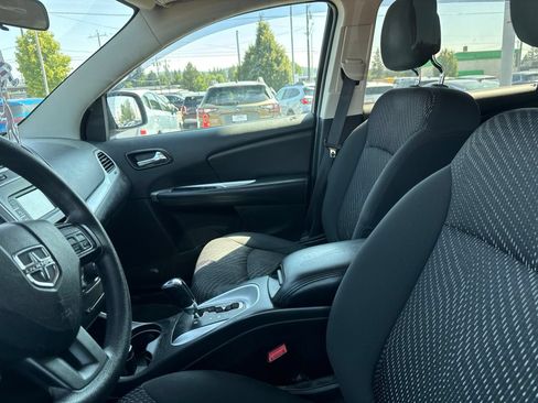 Used 2016 Dodge Journey SE w/ Comfort/Convenience Group AWD/4WD image 10