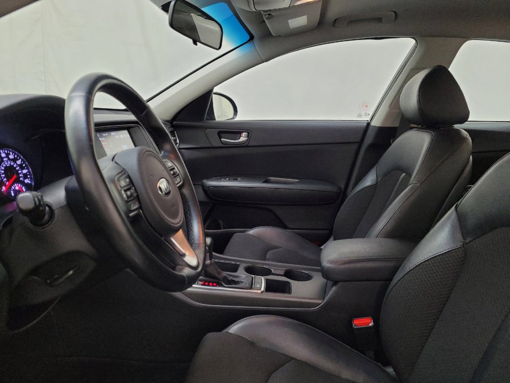 Used 2018 Kia Optima S FWD image 17