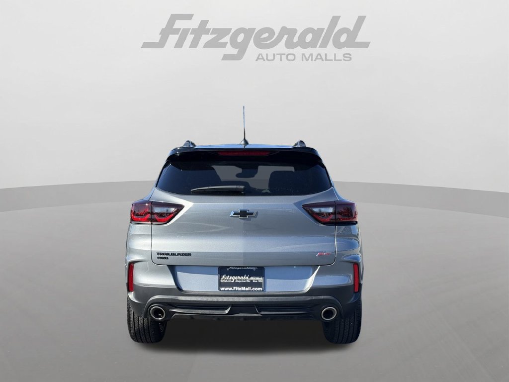 Used 2025 Chevrolet TrailBlazer RS AWD/4WD image 9