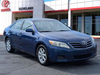 Used 2011 Toyota Camry LE FWD video 2