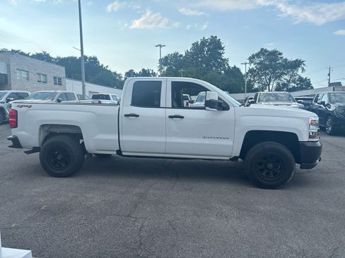 Used 2019 Chevrolet Silverado 1500 W/T w/ WT Convenience Package AWD/4WD image 4