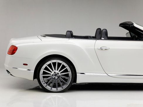 Used 2012 Bentley Continental GT image 31