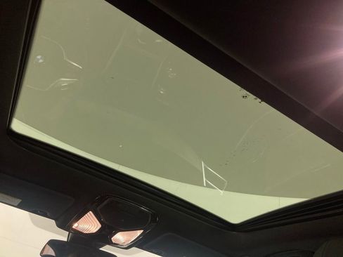 Used 2025 BMW 330i xDrive 330i xDrive image 16