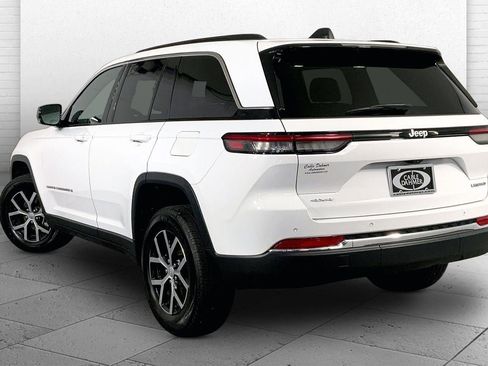Used 2025 Jeep Grand Cherokee Limited AWD/4WD image 11