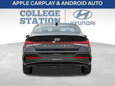 Used 2025 Hyundai Elantra Sport w/ Cargo Package FWD image 9
