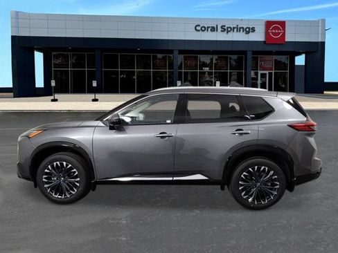 New 2026 Nissan Rogue Platinum AWD/4WD image 2