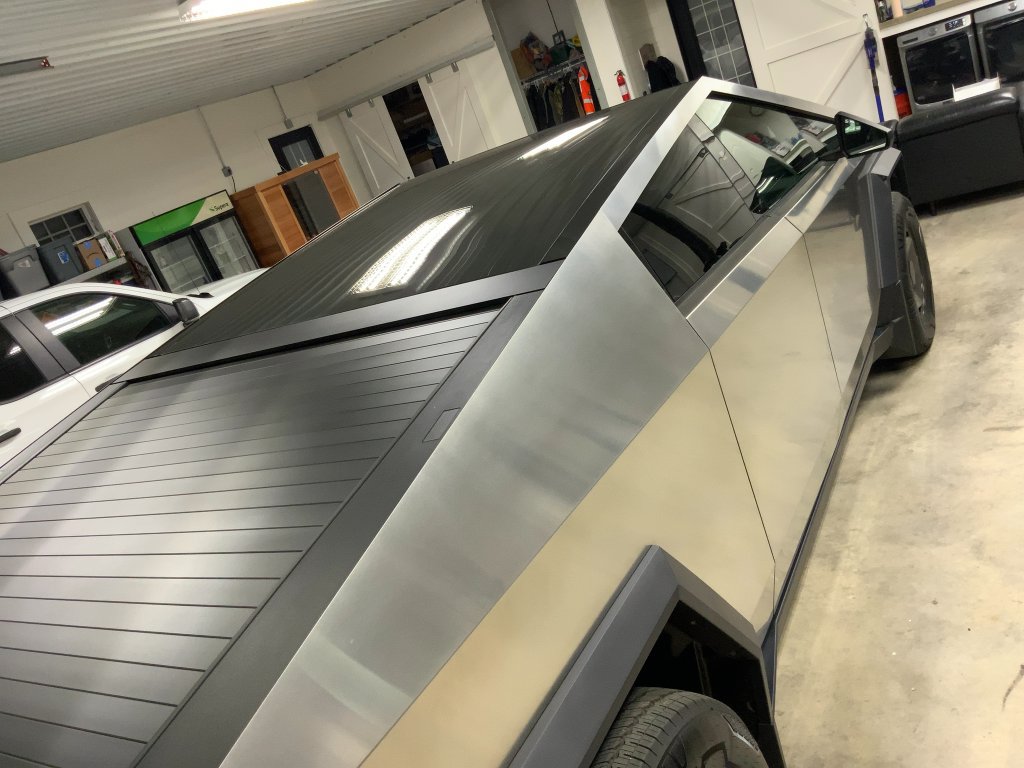 Used 2026 Tesla Cybertruck AWD Crew Cab image 4