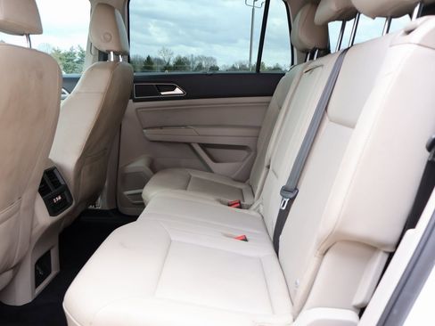 Used 2018 Volkswagen Atlas SE image 20