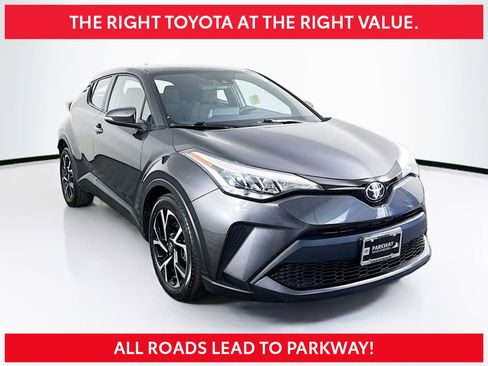 Used 2021 Toyota C-HR XLE FWD image 1