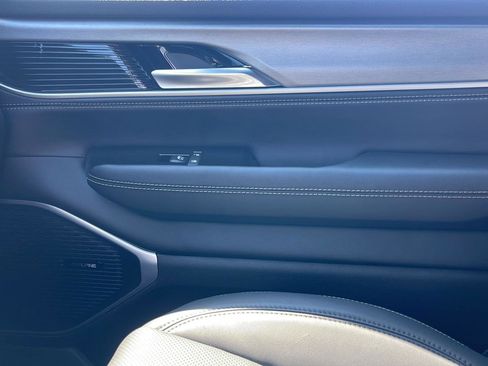 New 2026 Jeep Grand Wagoneer Limited AWD/4WD image 21