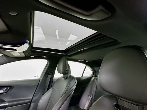 Used 2025 Mercedes-Benz C 300 4MATIC Sedan image 24