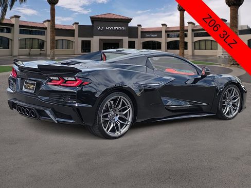 Used 2024 Chevrolet Corvette Z06 RWD image 6
