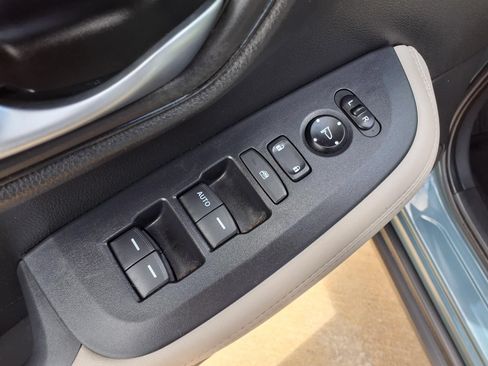 Used 2025 Honda HR-V LX image 23
