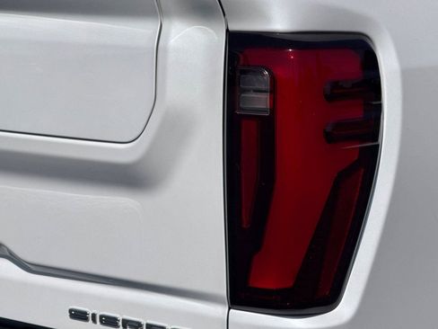 Used 2024 GMC Sierra 3500 Denali Ultimate AWD/4WD image 50