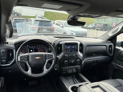 Used 2022 Chevrolet Silverado 1500 LTZ w/ Technology Package image 9