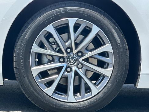 Used 2022 Lexus ES 350 w/ Accessory Package 2 FWD image 24