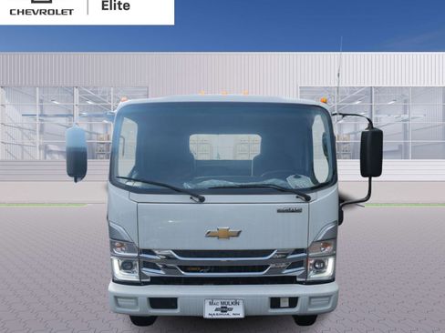 New 2024 Chevrolet Low Cab Forward image 8