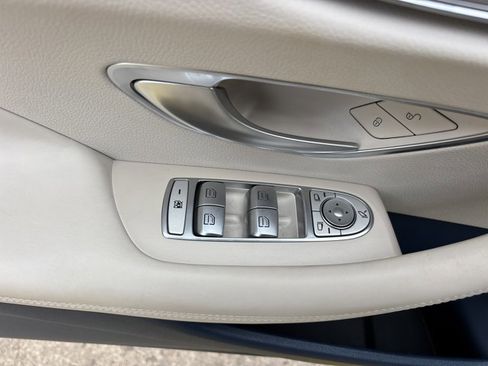 Used 2023 Mercedes-Benz E 450 4MATIC Cabriolet image 21