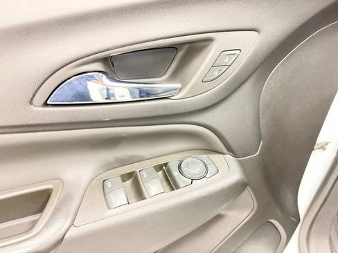 Certified 2023 Chevrolet Equinox LT FWD image 18