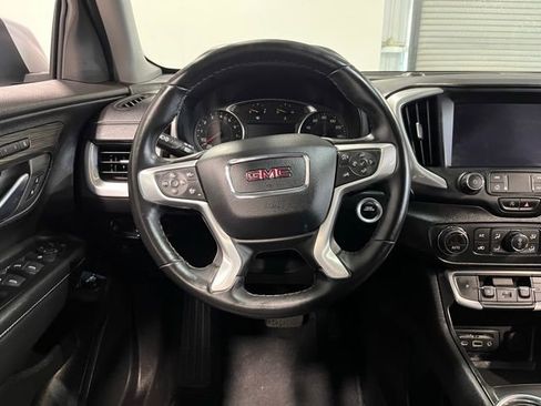 Used 2024 GMC Terrain SLT FWD image 21