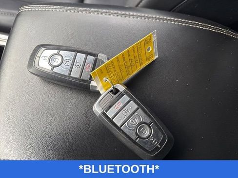 Used 2021 Ford Explorer XLT w/ Equipment Group 202A image 11