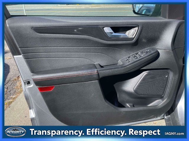 Used 2023 Ford Escape ST-Line AWD/4WD image 16