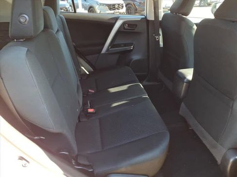 Used 2018 Toyota RAV4 LE image 13