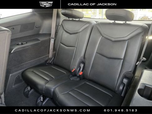 Used 2022 Cadillac XT6 Premium Luxury image 13