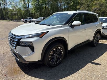 Used 2025 Nissan Rogue SL w/ Tech Package