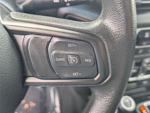 Used 2025 Jeep Gladiator Sport AWD/4WD image 22