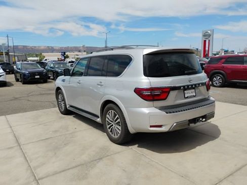 Used 2023 Nissan Armada SL w/ Captain's Chairs Package AWD/4WD image 7