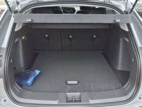 New 2025 Chevrolet Trax LT w/ Driver Confidence Package image 7