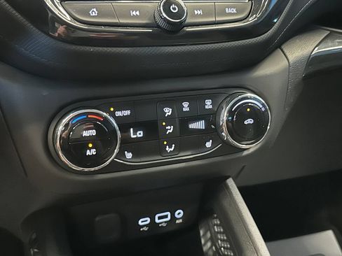 Used 2023 Chevrolet TrailBlazer LT w/ Convenience Package FWD image 15