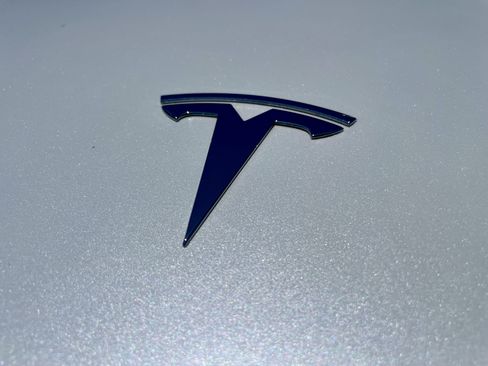 Used 2020 Tesla Model Y Long Range AWD/4WD image 32