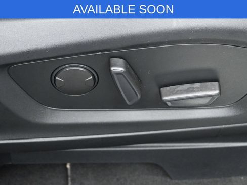 Used 2022 Ford Explorer Limited w/ Equipment Group 301A AWD/4WD image 40
