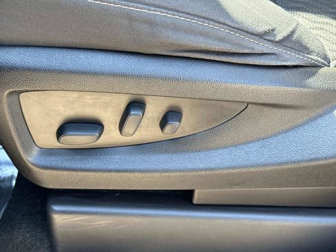 Used 2018 GMC Yukon SLE w/ Convenience Package image 23