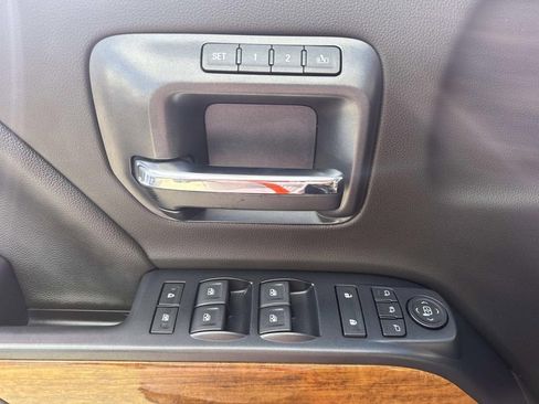 Used 2019 Chevrolet Silverado 2500 High Country w/ Duramax Plus Package image 20