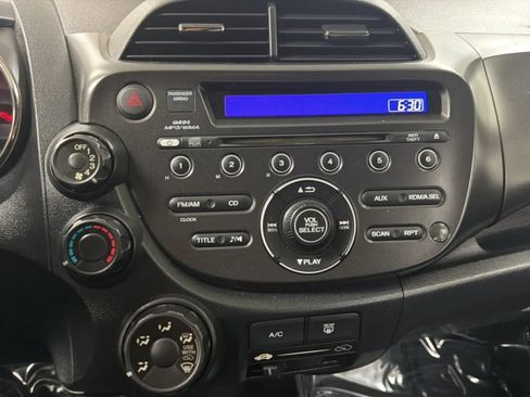 Used 2013 Honda Fit Sport image 14
