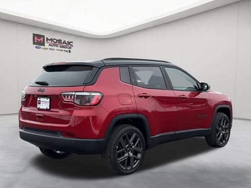 New 2026 Jeep Compass Limited w/ Sun, Sound & Navigation Group AWD/4WD image 8