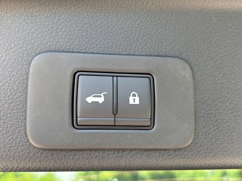 New 2025 Nissan Murano SV image 14