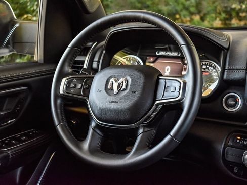 Used 2024 RAM 1500 Laramie image 15