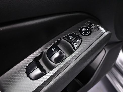 Used 2024 Nissan Altima 2.5 SV FWD image 14