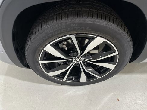 New 2026 Volkswagen Atlas SEL Premium R-Line AWD/4WD image 11