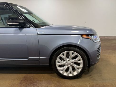 Used 2019 Land Rover Range Rover Supercharged AWD/4WD image 31