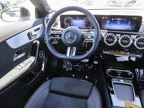 New 2025 Mercedes-Benz CLA 250 4MATIC image 16