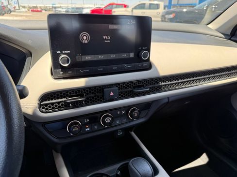 Used 2023 Honda HR-V LX image 21